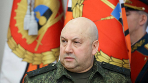 Кремль переадресовал Минобороны вопросы о генерале Суровикине