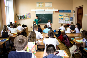 Депутат Киселёв: Одобренный ГД закон научит детей уважать свой и чужой труд