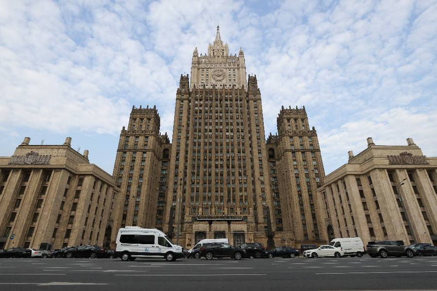 Здание МИД РФ. Обложка © ТАСС / Сергей Карпухин