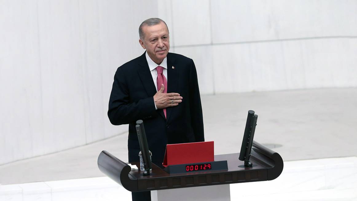 Володин передал Эрдогану поздравления Путина со вступлением в должность