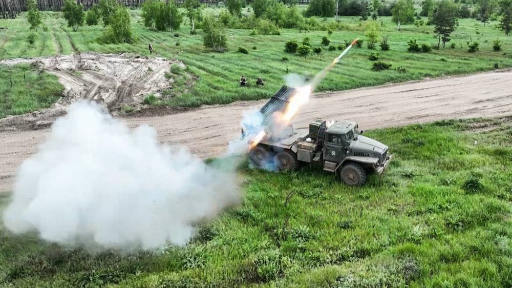 МО: ВС РФ поразили полевой лагерь украинского нацформирования в Старой Покровке
