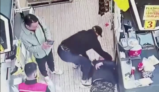 Боец ММА спас жизнь покупателю в магазине и попал на видео