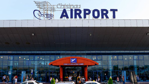 Пассажир открыл стрельбу в аэропорту Кишинёва и убил пограничника
