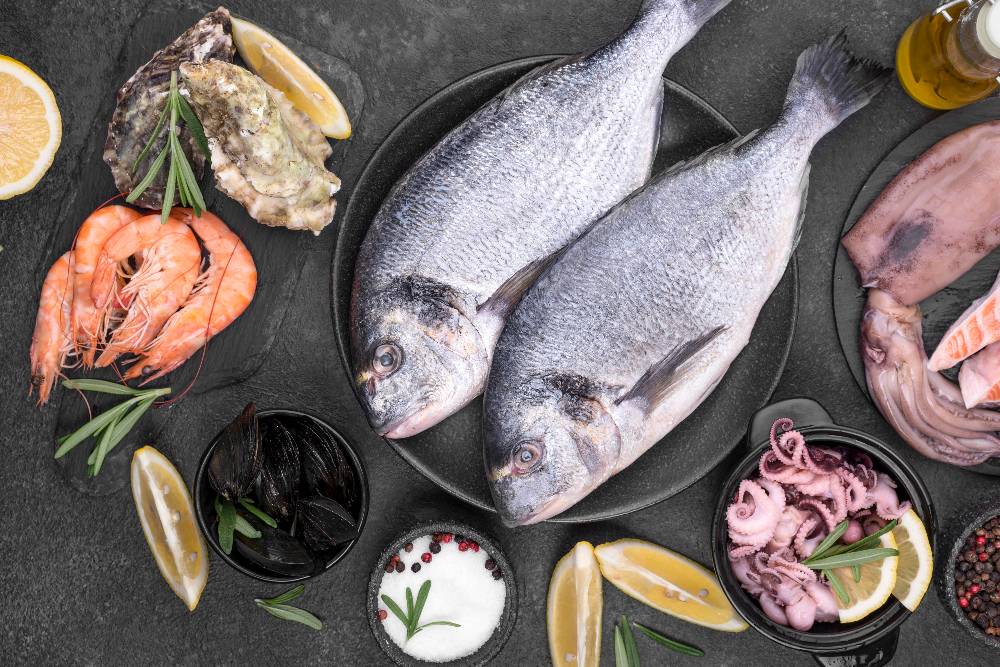 Россиянам объяснили, какие консерванты могут быть в морепродуктах