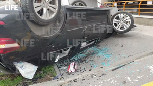 Чудом уцелевший водитель рухнувшего с парковки "мерседеса" рассказал детали ДТП