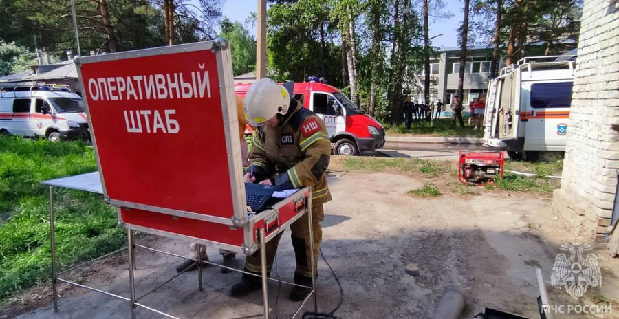 Пожар в новосибирской больнице потушен. Обложка © T.me / ГУ МЧС по Новосибирской области