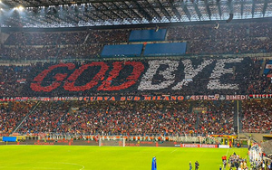 Фанаты "Милана" попрощались с Ибрагимовичем баннером "Прощай, бог"