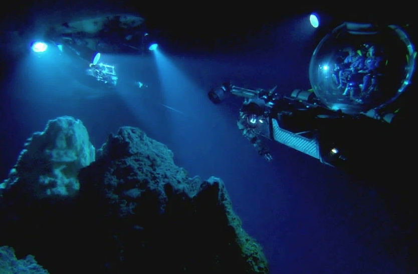 Кадр из фильма "Чужие из бездны" (Aliens of the Deep) / © сайт "Кинопоиск" 