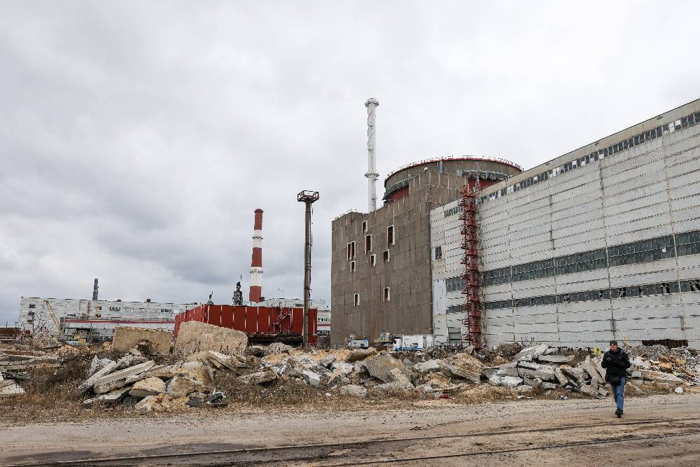 Песков прокомментировал опасения об угрозе Запорожской АЭС из-за подрыва Каховской ГЭС