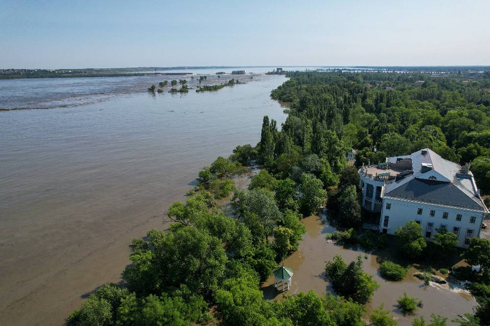 МЧС оповещает жителей трёх районов Херсонской области об угрозе затопления