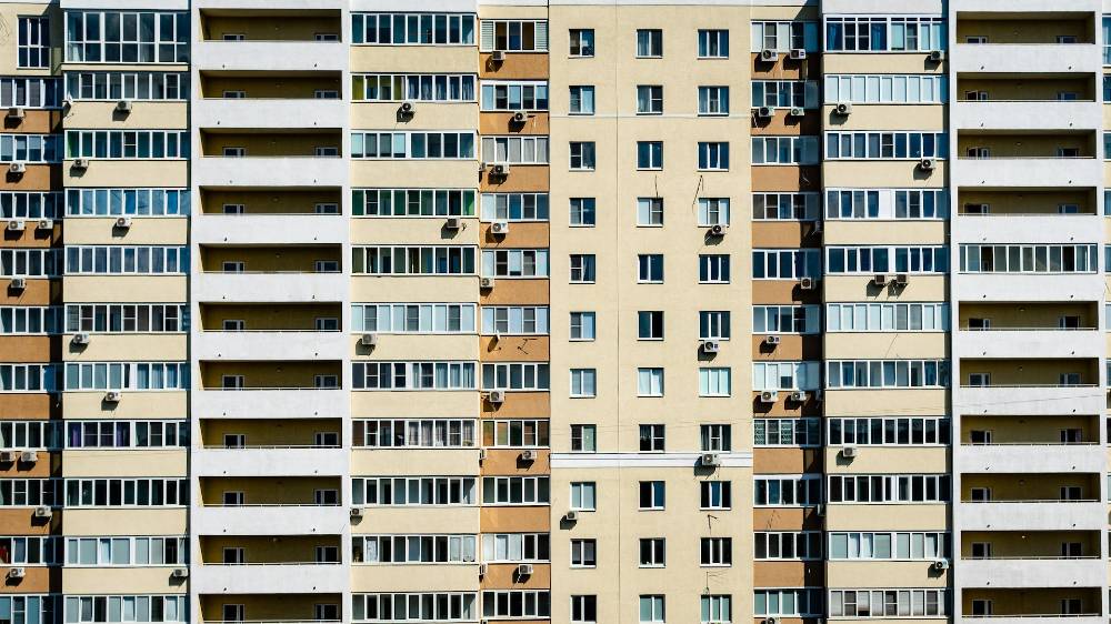Названо пять городов России, в которых подешевело вторичное жильё