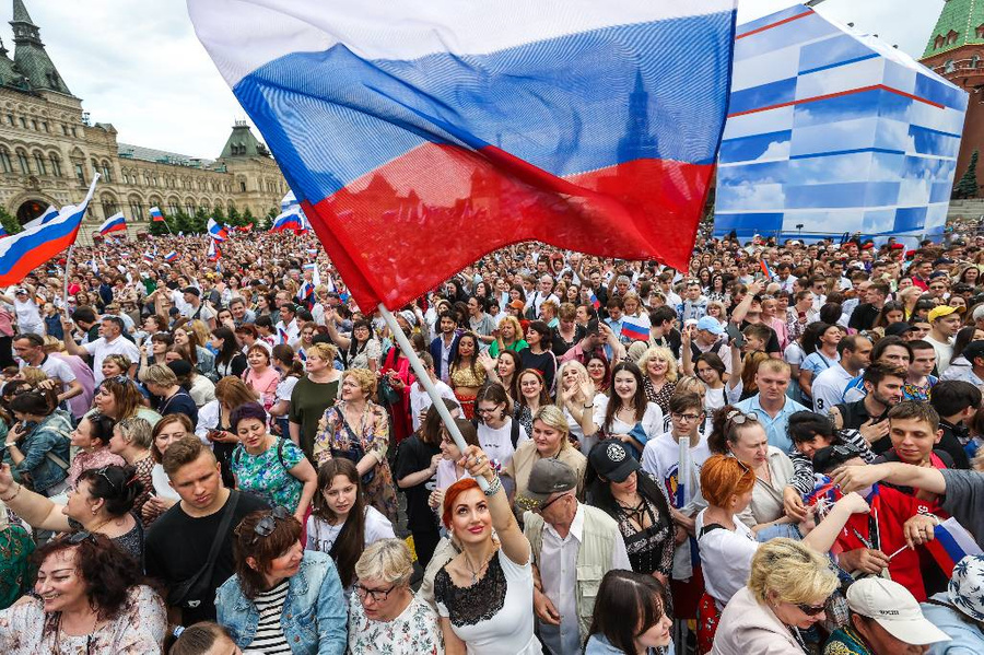 12 июня отмечается День России. Фото © ТАСС / Сергей Карпухин