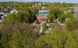 Вид с террасы дома. Фото © 100realt.ru