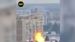 Момент падения беспилотника на жилой дом в Воронеже попал на видео