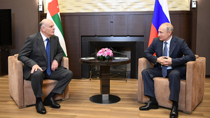 Бжания во время телефонного разговора пригласил Путина в Абхазию