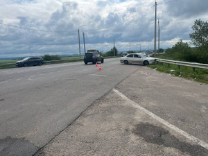 Полный пассажиров автобус с отказавшими тормозами сбил полицейского под Воронежем