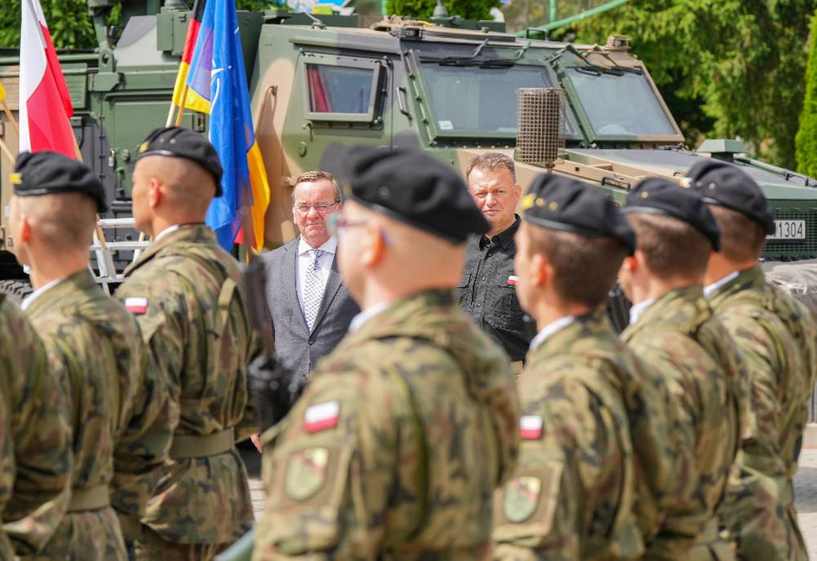 Польские военные во время встречи министров обороны Германии и Польши в июле 2023 года. Фото © Getty Images / picture alliance / Soeren Stache