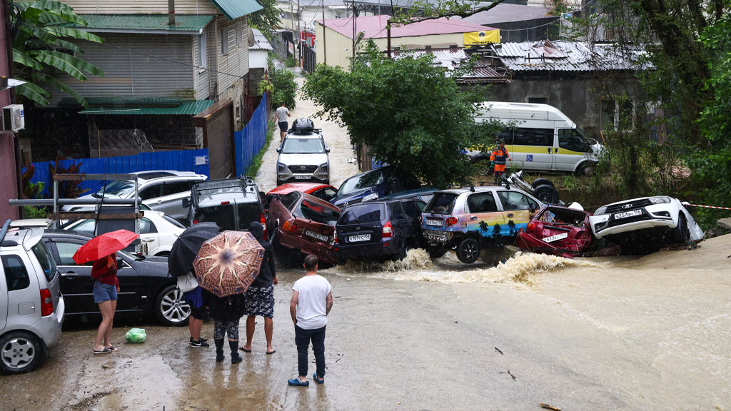 Три человека пропали без вести во время наводнения в Туапсинском районе