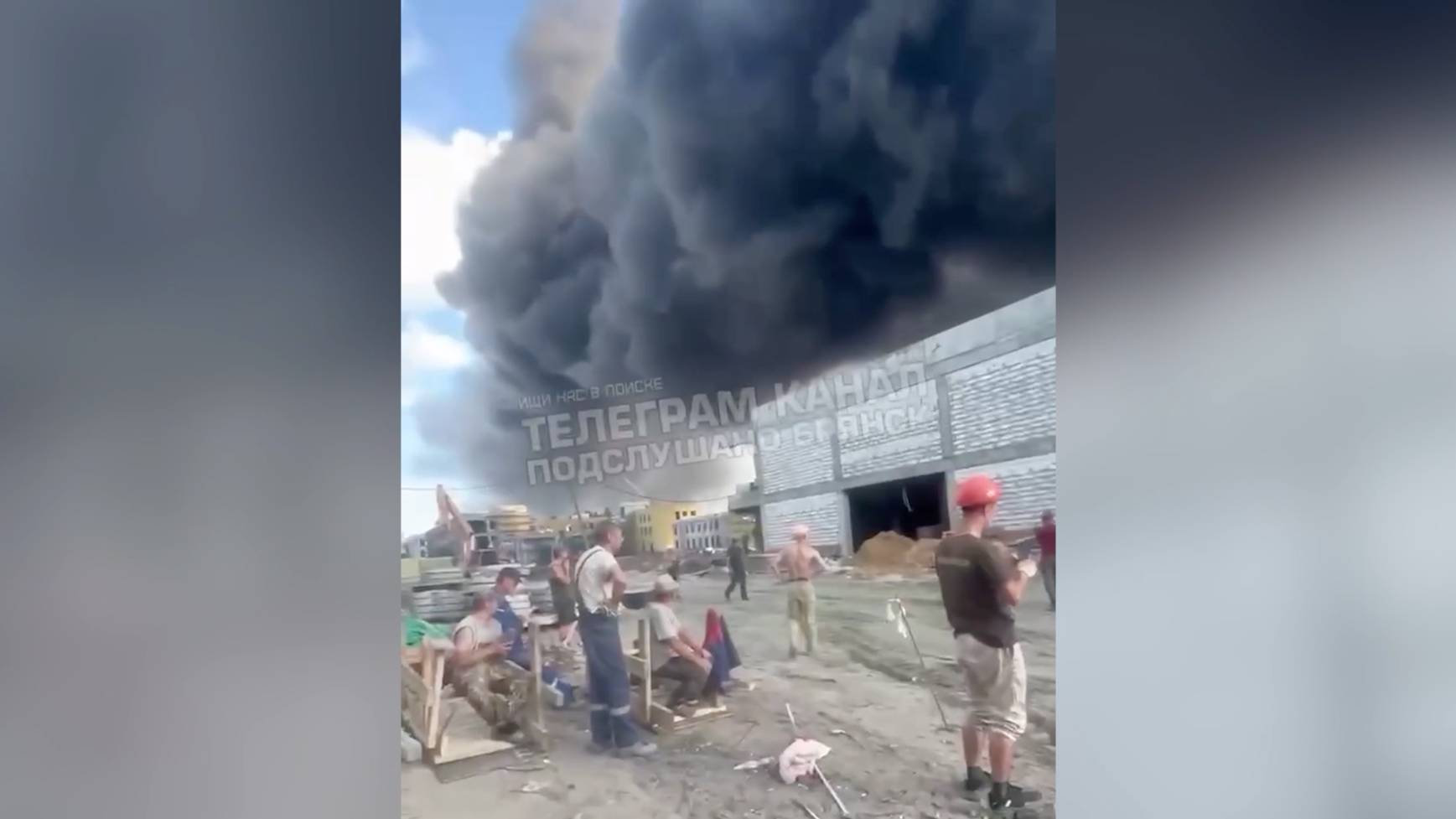 В Брянске загорелся строящийся военный госпиталь для ветеранов
