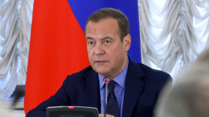 Медведев призвал к "негуманным методам" против организаторов теракта на Крымском мосту