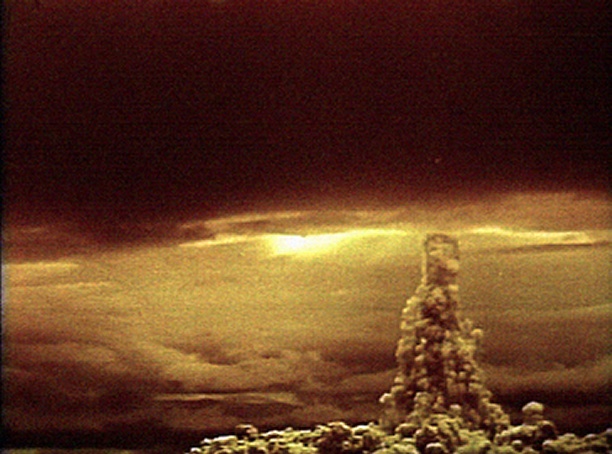 Ядерный "гриб" после взрыва советской "Царь-бомбы". Фото © Wikipedia / Архив Минатома