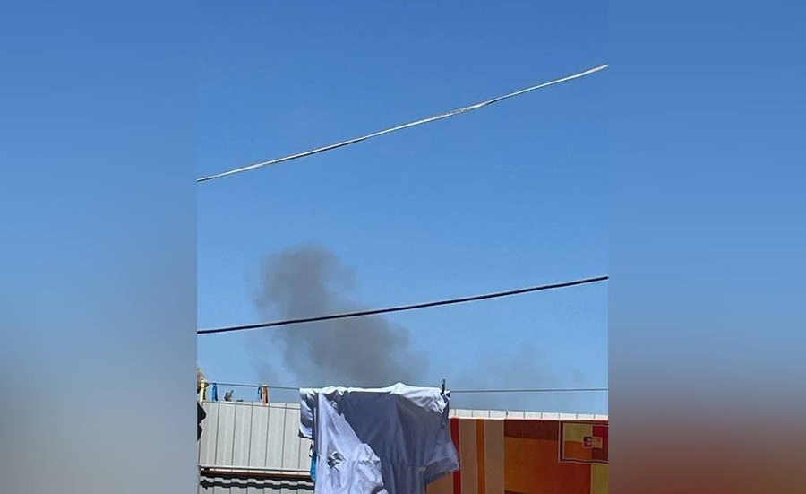 Дым от взрыва в Приморско-Ахтарске. Обложка © T.me / krnd1