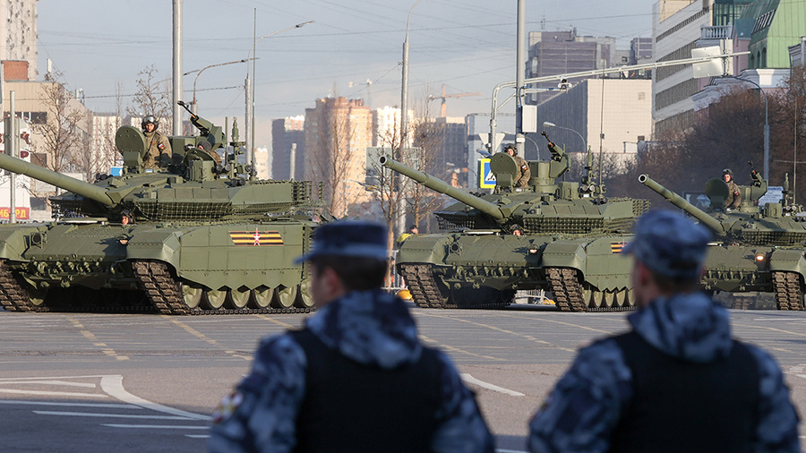 Чем превосходит западных конкурентов Танк Т-14 "Армата". Обложка © ТАСС / Сергей Карпухин