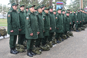 Нижний предел призывного возраста не будут повышать до 21 года, заявили в Госдуме