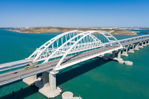 Движение по Крымскому мосту восстановлено