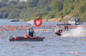 Лихач на гидроцикле специально пронёсся по головам пловцов на Волге, заявили очевидцы