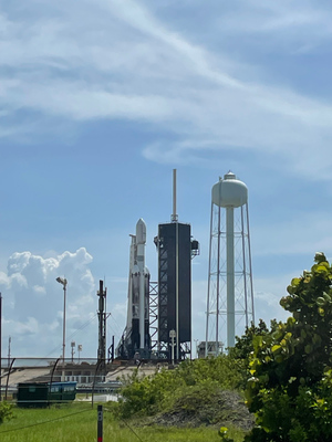 Запуск ракеты Falcon Heavy. Фото © Twitter / HughesConnects