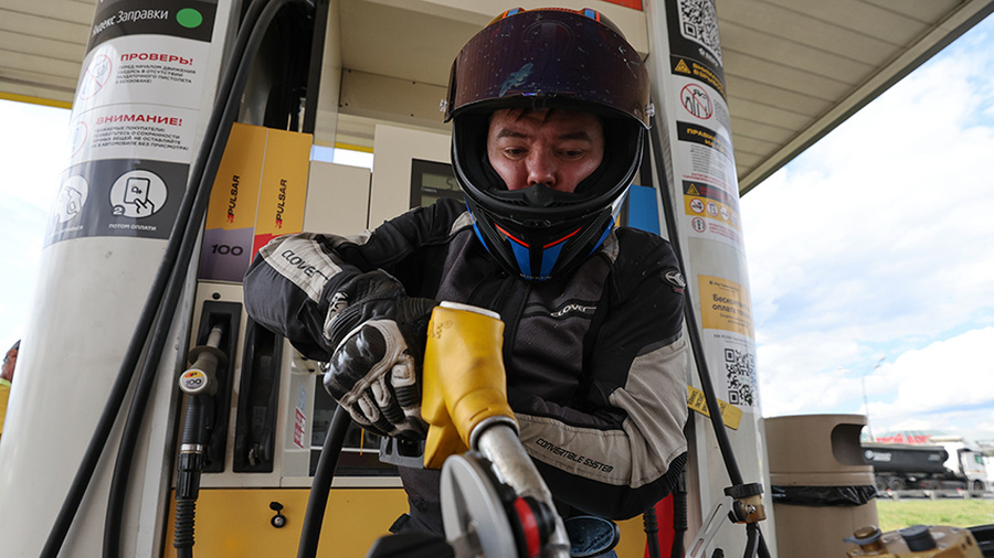 В этом сезоне цены на топливо поднялись более чем значительно. Обложка © ТАСС / Сергей Бобылев