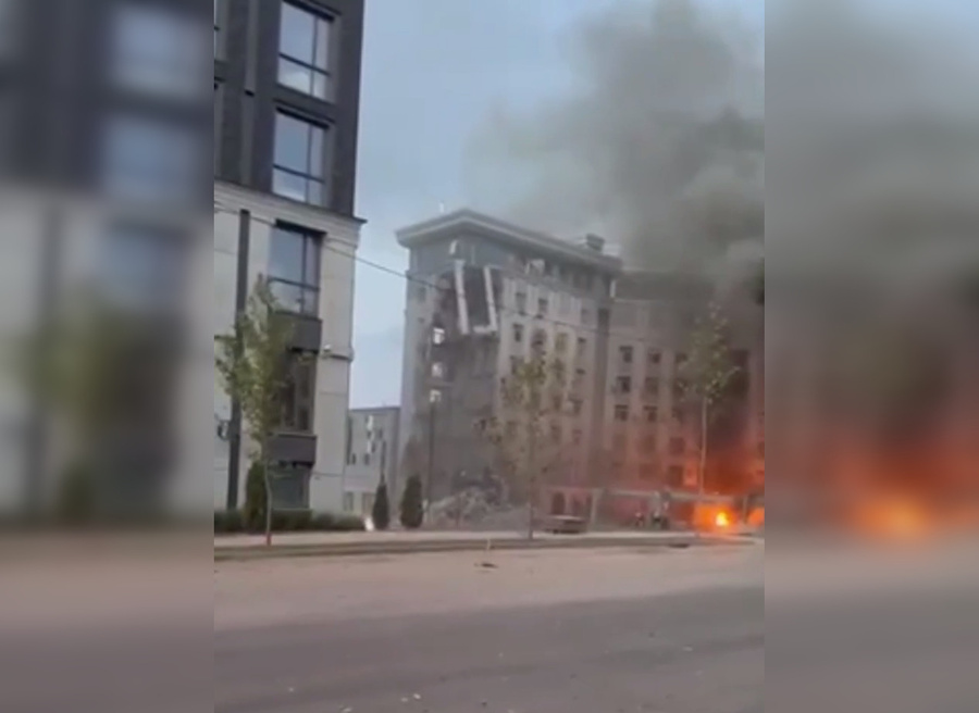 Повреждения здания СБУ в Днепре. Обложка © Кадр видео t.me / Zelenskiy / Official