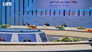 Путин проводит встречу с африканскими лидерами по урегулированию на Украине