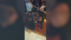 "Обдолбались наркотой": Подростков увезли на скорой в больницу с концерта рэпера Кишлака в Москве