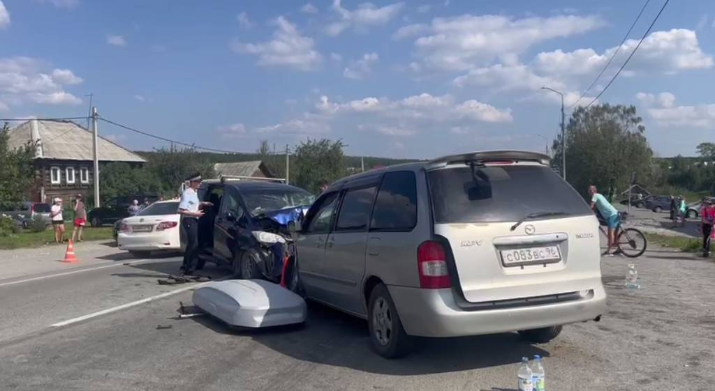 На Урале уснувший водитель устроил жуткую смертельную аварию