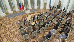 Эксперт указала на трансформацию чиновников в России после создания "школы губернаторов"