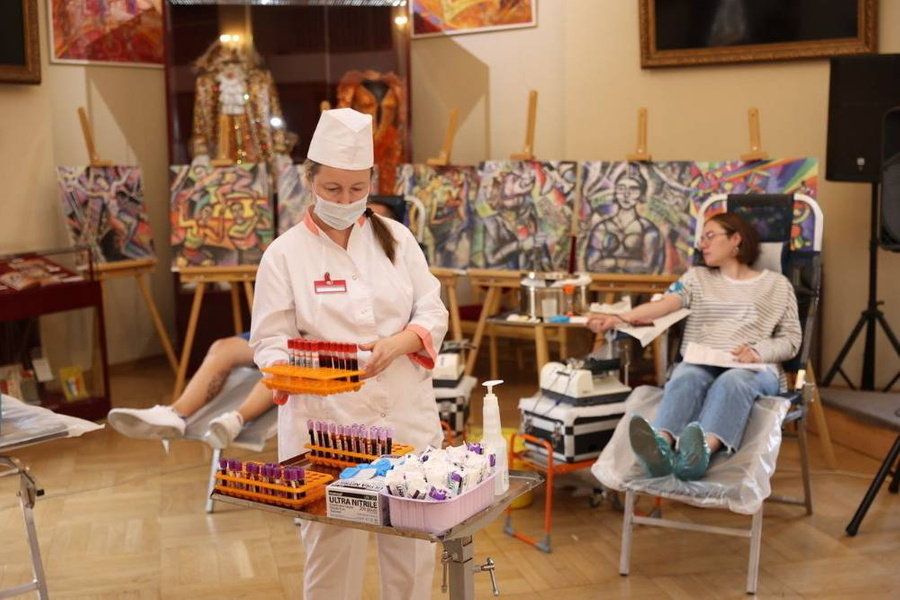 День донора в Цирке Чинизелли. Обложка © "Петербургский дневник" / Дмитрий Фуфаев