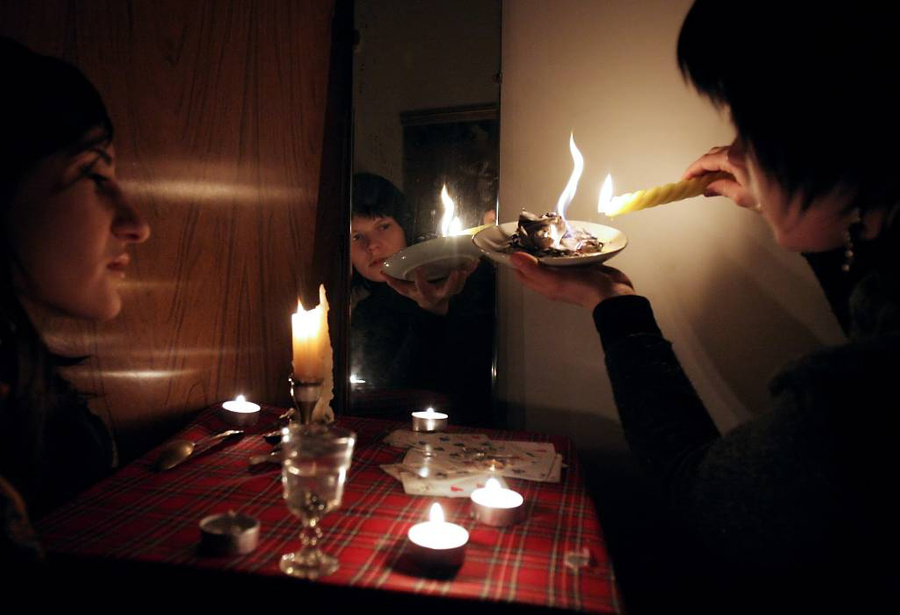 Как колдовать в ночь Ивана Купалы и какие есть ритуалы на исполнение желаний? Фото © ТАСС / Алексей Никольский