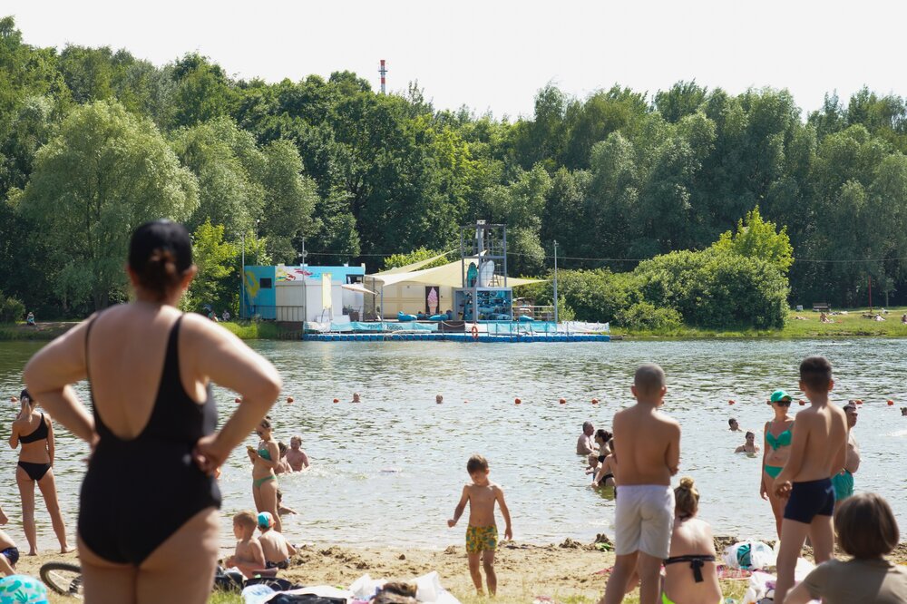 Врач объяснил, почему пьяных купальщиков настигает в воде мгновенная смерть