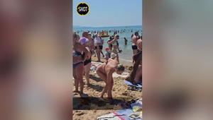 Лайф узнал у туристов, как отдыхается на том самом "пляже-человейнике" в Анапе