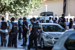 Вооружённое нападение на консульство Швеции в турецком Измире, ранена сотрудница
