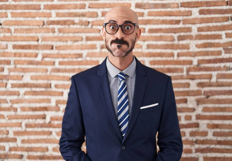 5 августа — Международный день алопеции. Фото © Freepik / krakenimagescom