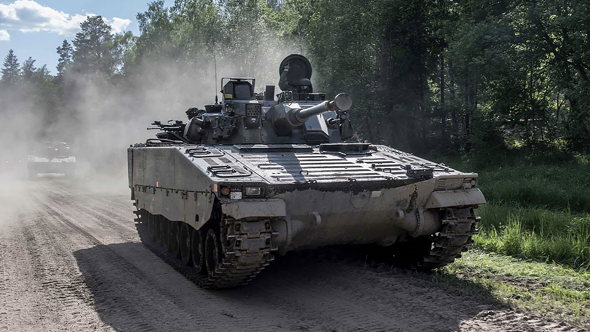 CV-40.90 — основная БМП шведской армии. Фото © FMV / Mats Nystrom