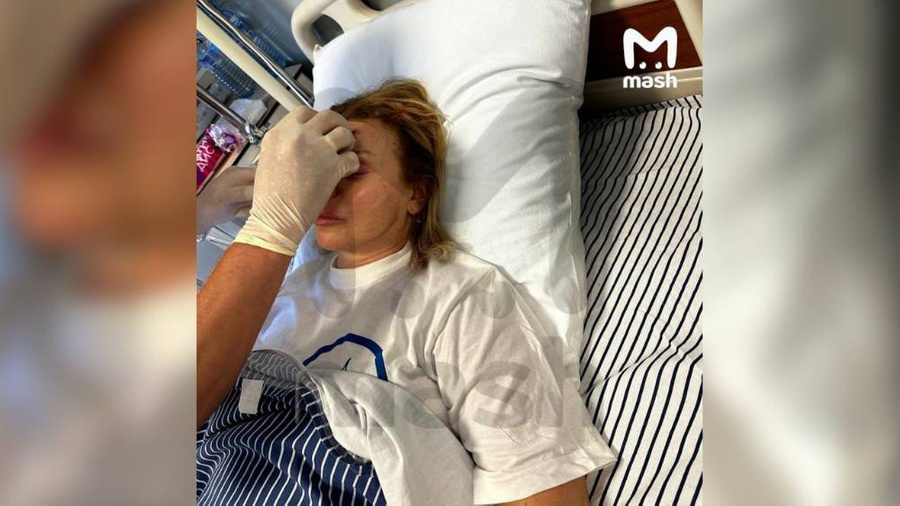 Лада Дэнс в больнице после аварии. Фото © Telegram / Mash