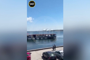 Власти объяснили появление густого дыма над Крымским мостом