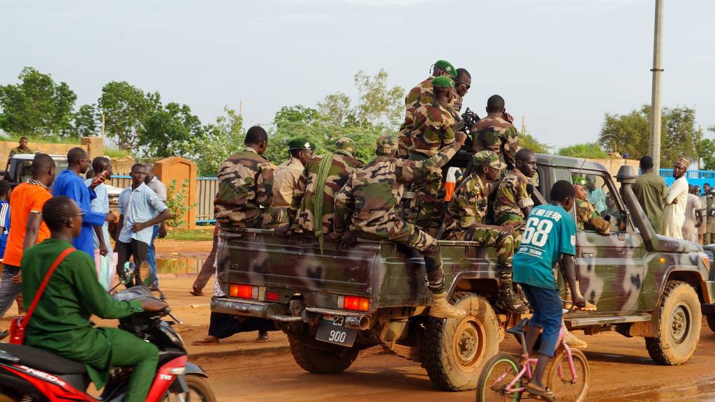 Соседи Нигера заявили, что имеют право вторгнуться в эту страну