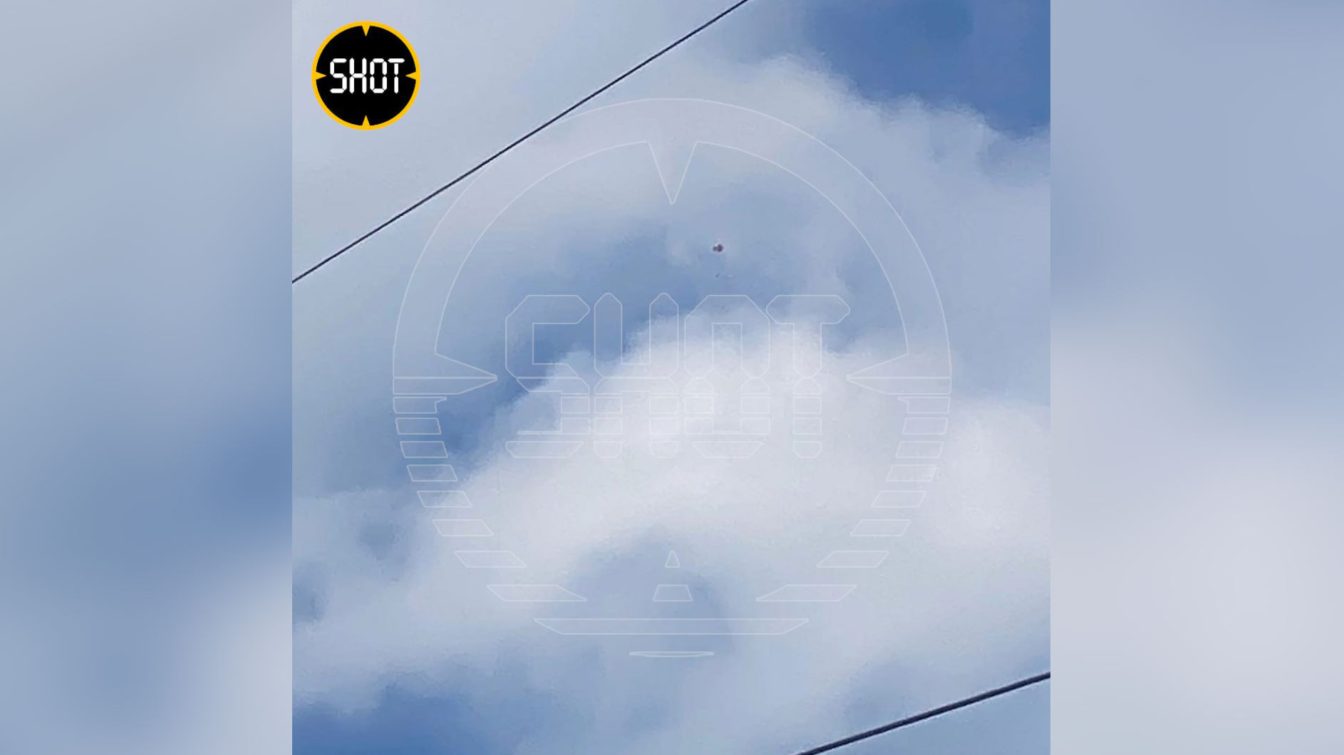 После удара по дрону ВСУ над Шебекино заметили спускающийся парашют