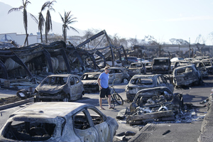 Число жертв пожаров на Гавайях увеличилось до 80