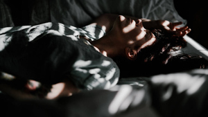 Отёк лёгких, храп, апноэ: Как курение вредит сну